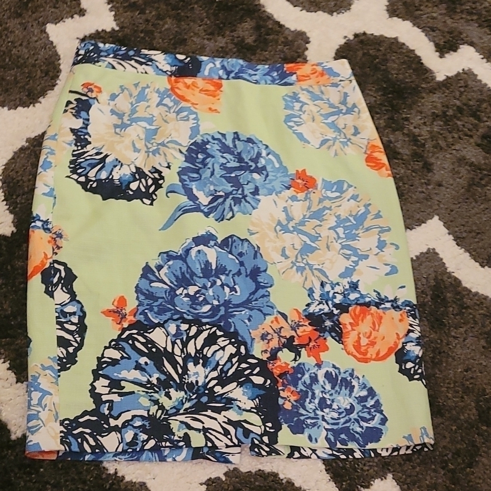 J. CREW sz 2 floral pencil skirt WSK107